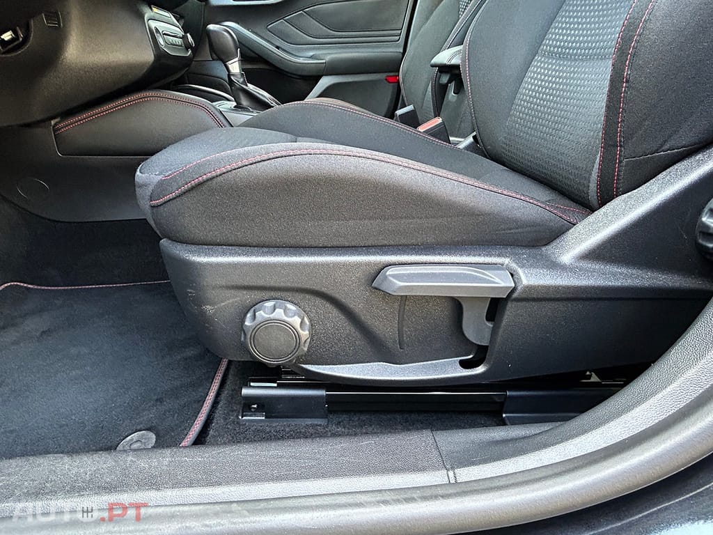 Ford Focus SW 1.0 EcoBoost ST-Line X Aut.