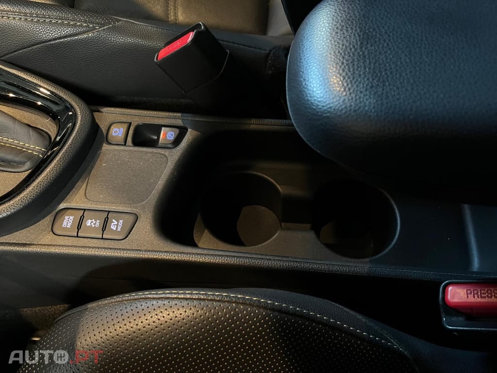 Toyota Yaris Cross 1.5 HYBRID 