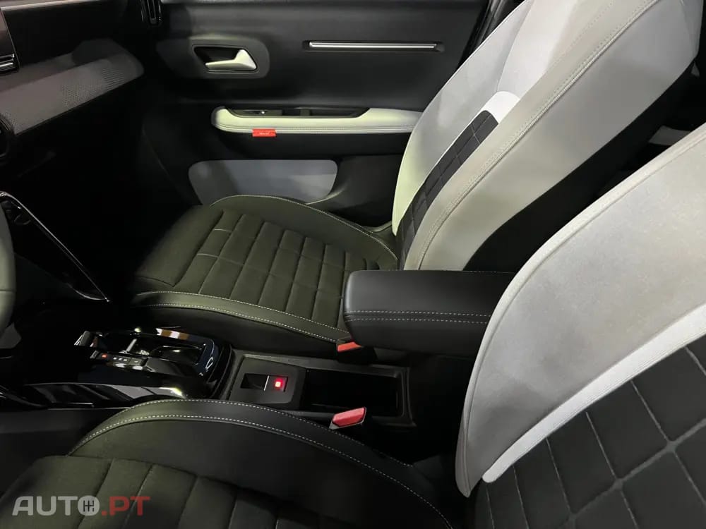 Citroen C3 1.2 Hybrid Max e-DSC6