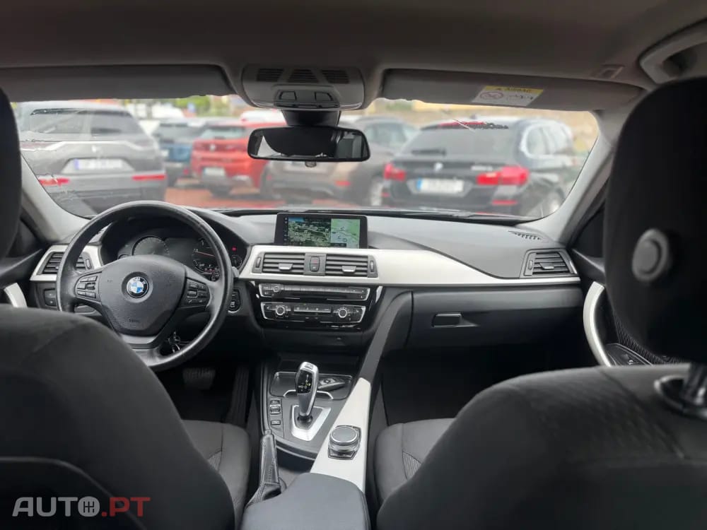 BMW 320 xDrive Auto