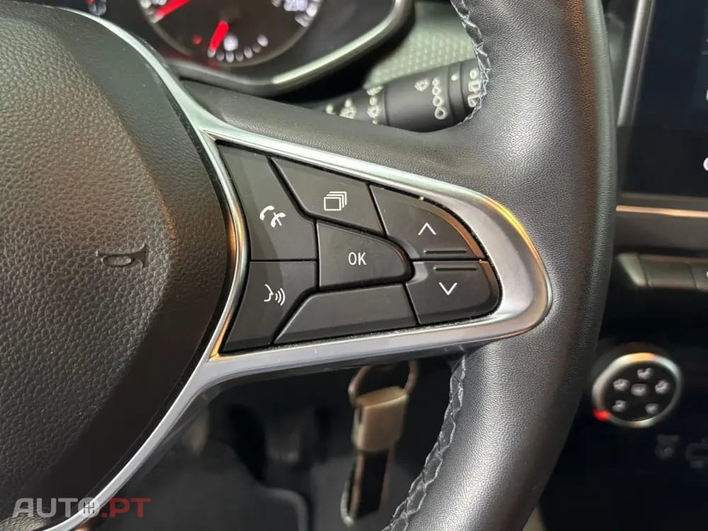Renault Clio 1.0 TCe Intens Bi-Fuel
