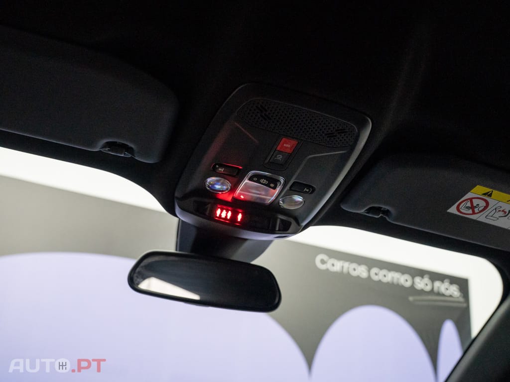 Peugeot 2008 1.2 Hybrid Allure e-DCS6