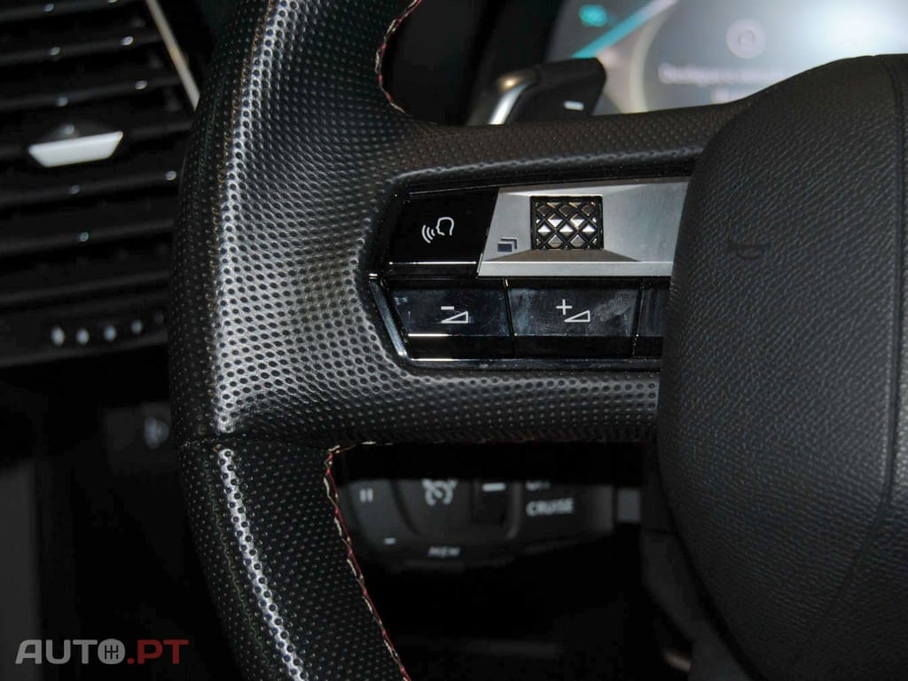 DS DS7 E-Tense Performance Line