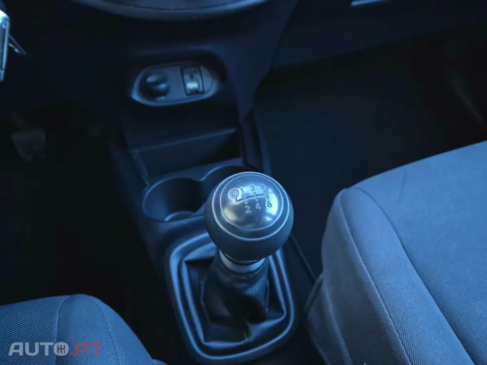 Toyota Yaris 1.5 VVT-i Active