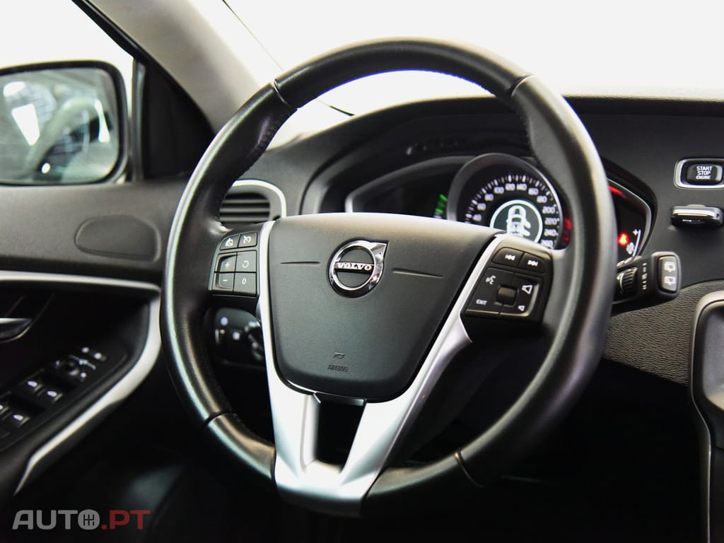 Volvo V40 2.0 D3 Momentum