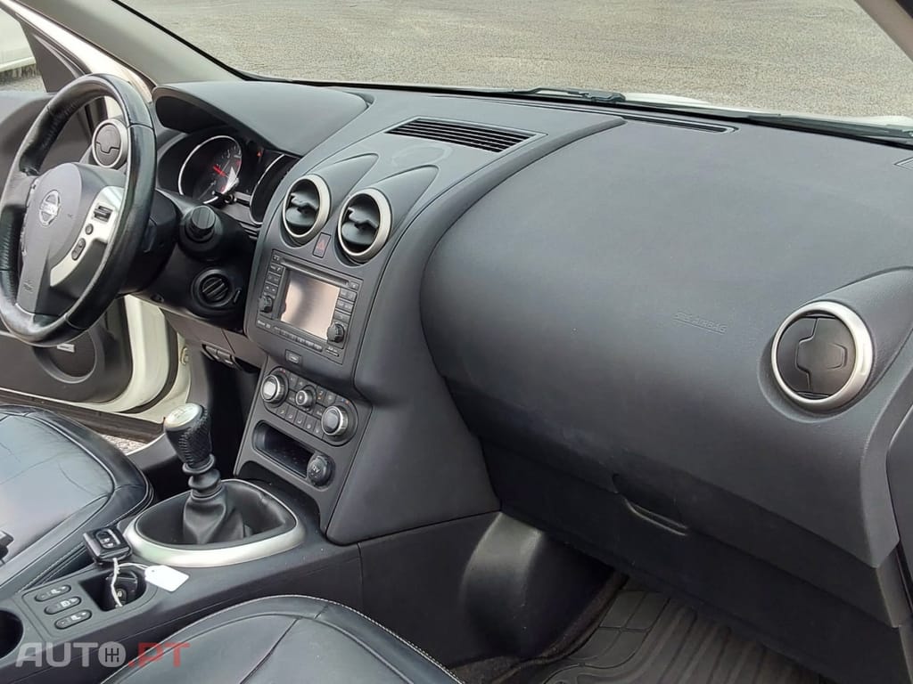 Nissan Qashqai +2 1.6 dCi Tekna Premium 18 360 S&S