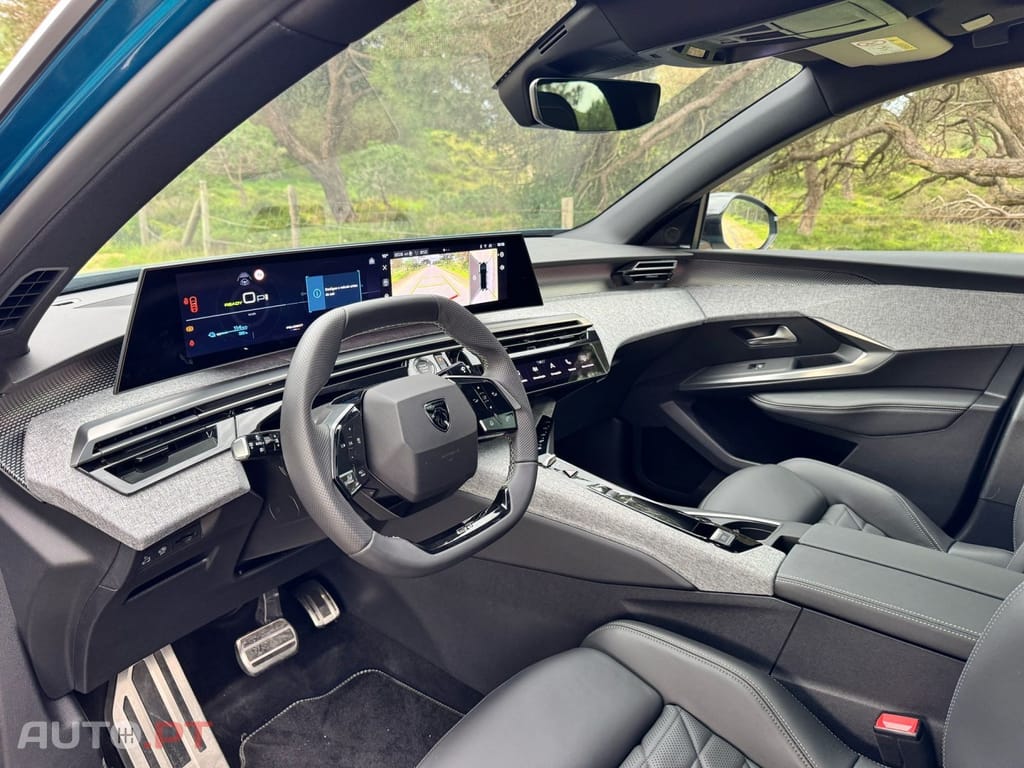 Peugeot E-3008 73 kWh GT