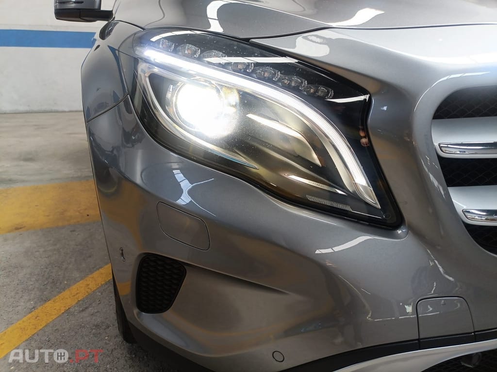 Mercedes-Benz GLA 200 (CDI) d 4Matic 7G-DCT
