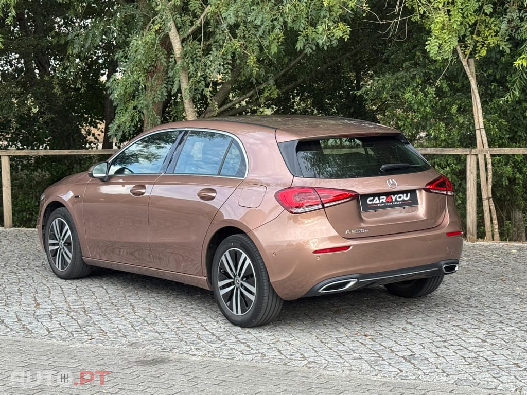 Mercedes-Benz A 250 e Progressive