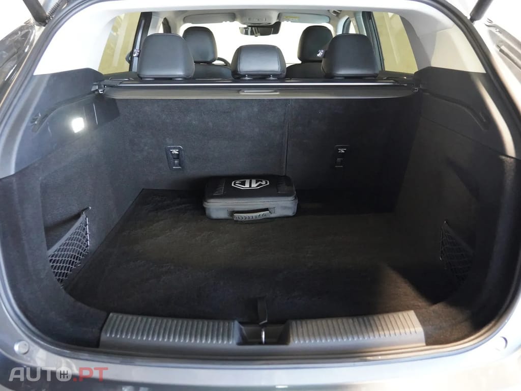 MG HS 1.5 T-GDI Plug In Hybrid Luxury