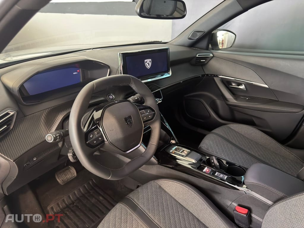 Peugeot E-2008 54 kWh Allure