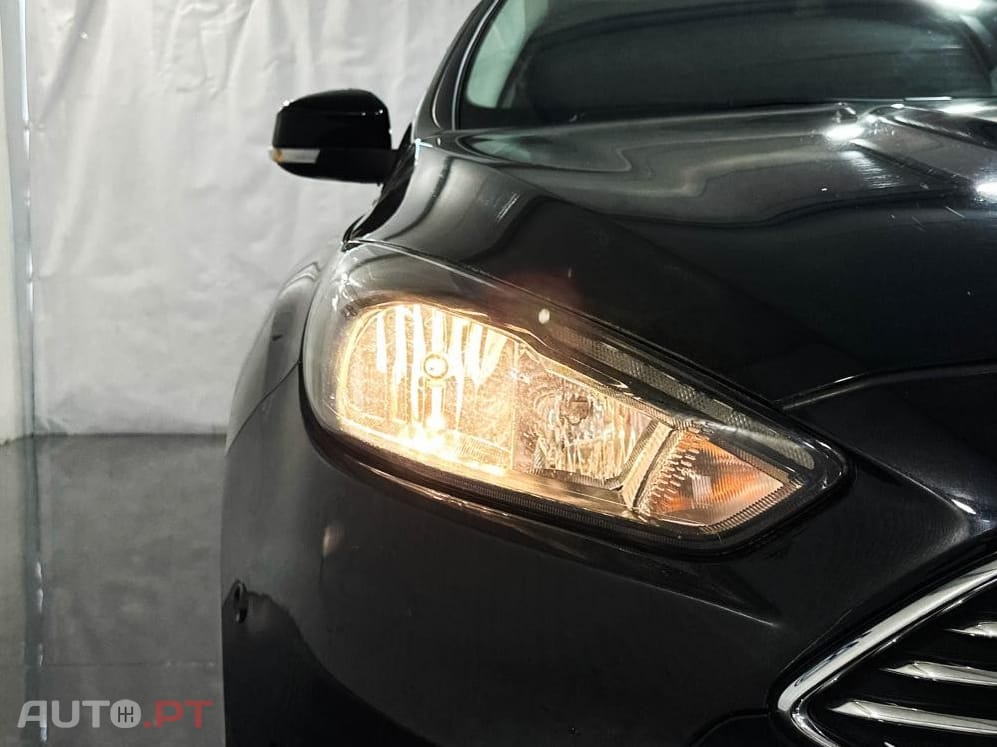 Ford Focus 1.5 EcoBlue S&S Aut. TITANIUM DESIGN