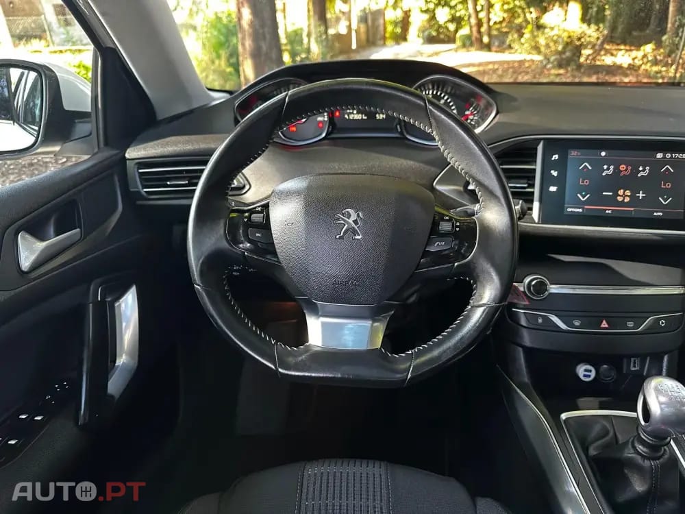 Peugeot 308 1.5 BlueHDi Allure