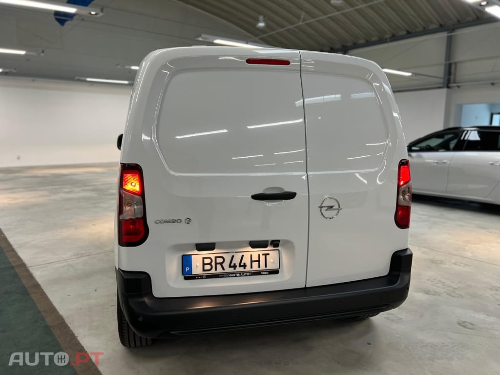 Opel Combo-E 50 kWh L1H1 Edition Plus
