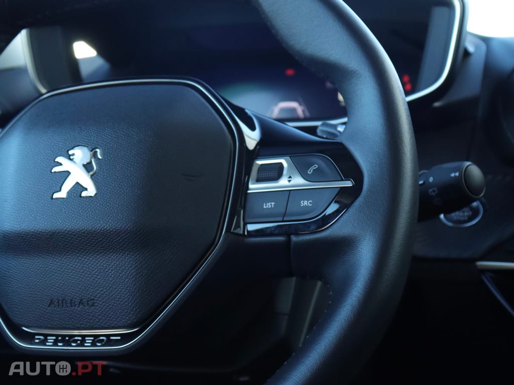 Peugeot 2008 1.2 PureTech Allure Pack EAT8
