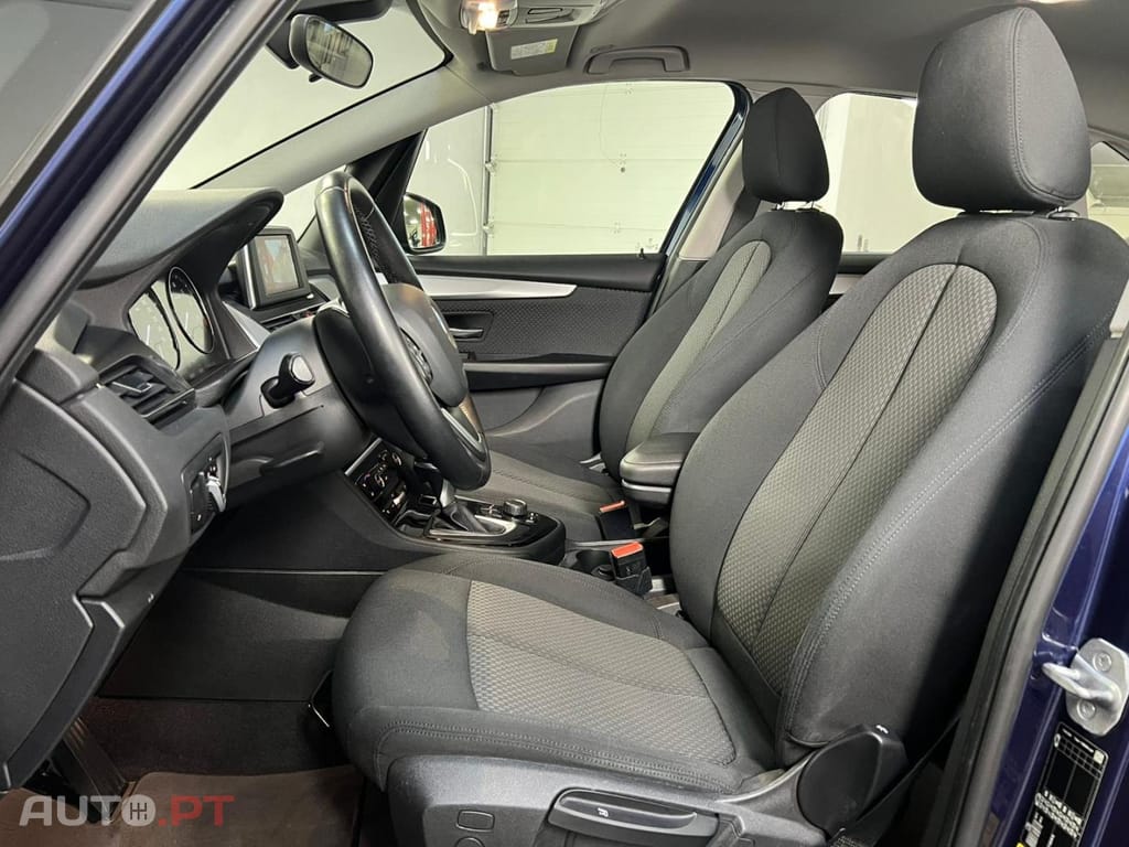 BMW 225 xe iPerformance Auto