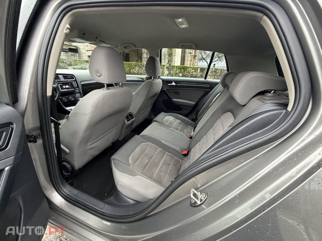 Volkswagen Golf 1.6 TDi Confortline