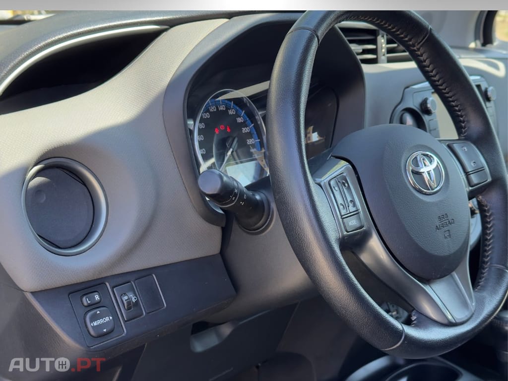 Toyota Yaris 1.5 HSD Active