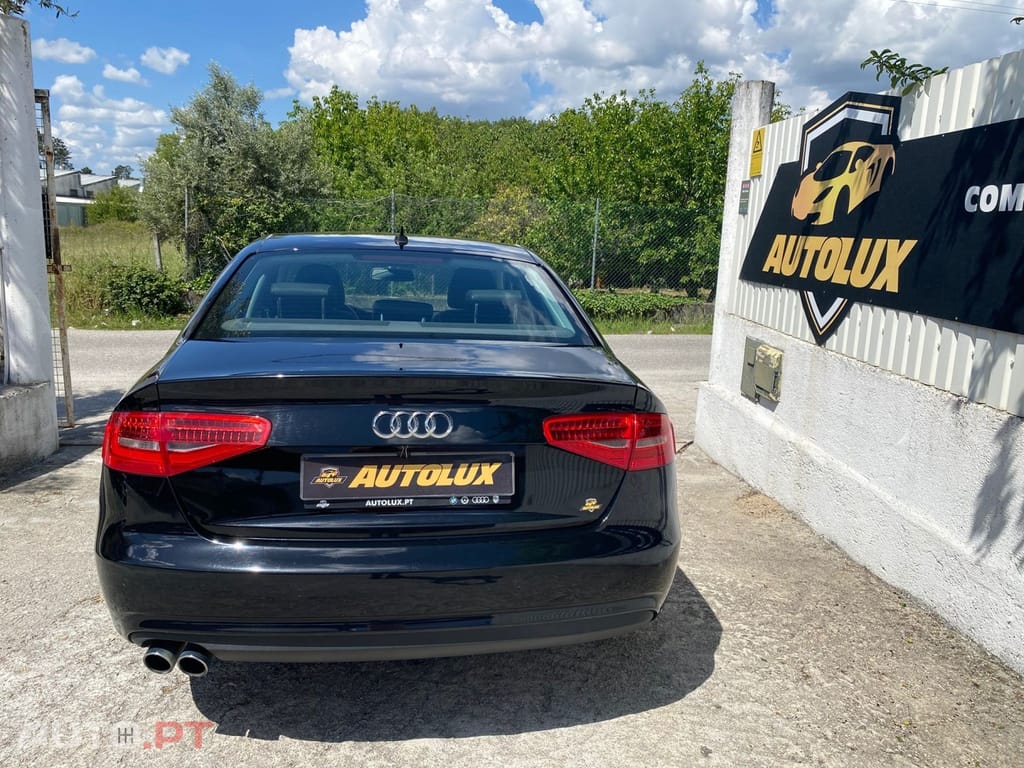 Audi A4 2.0 TDI Business Line S-line