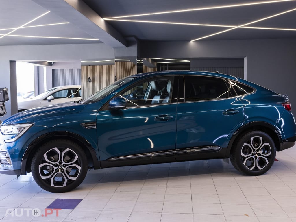 Renault Arkana 1.6 E-Tech Intens