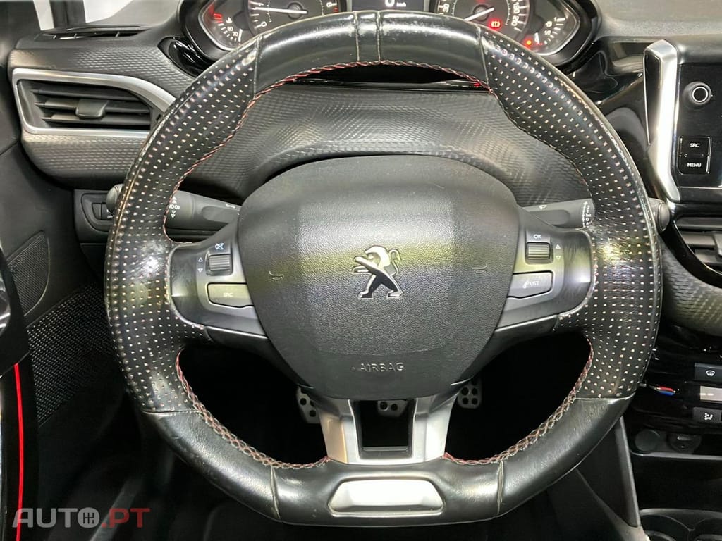 Peugeot 208 1.2 PureTech GT Line