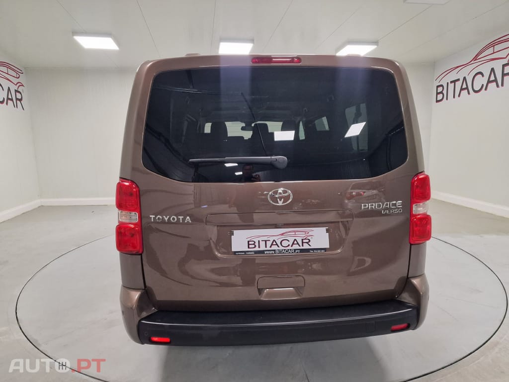 Toyota Proace Verso COMBI 1.6 D-4D L2 GPS 9 LUGARES