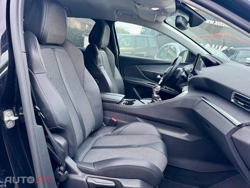 Peugeot 3008 1.5 BlueHDi Allure Pack