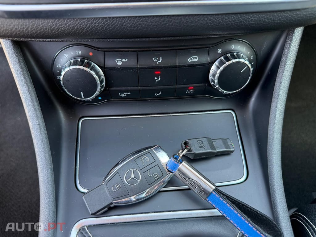 Mercedes-Benz GLA 180 AMG Line