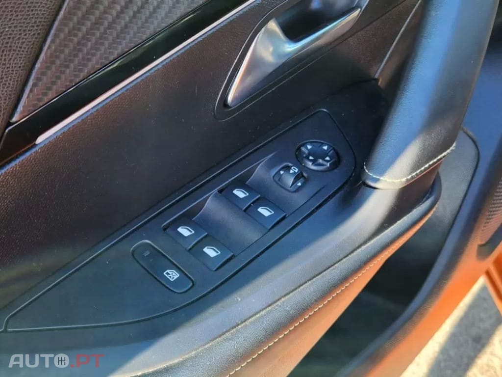 Peugeot E-2008 GT Line