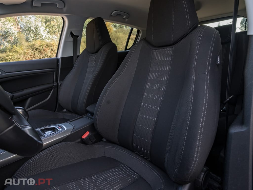 Peugeot 308 1.2 PureTech Allure J18