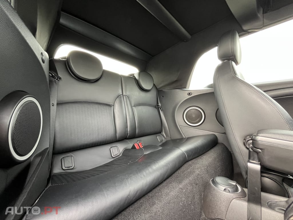 MINI Cooper Cooper D