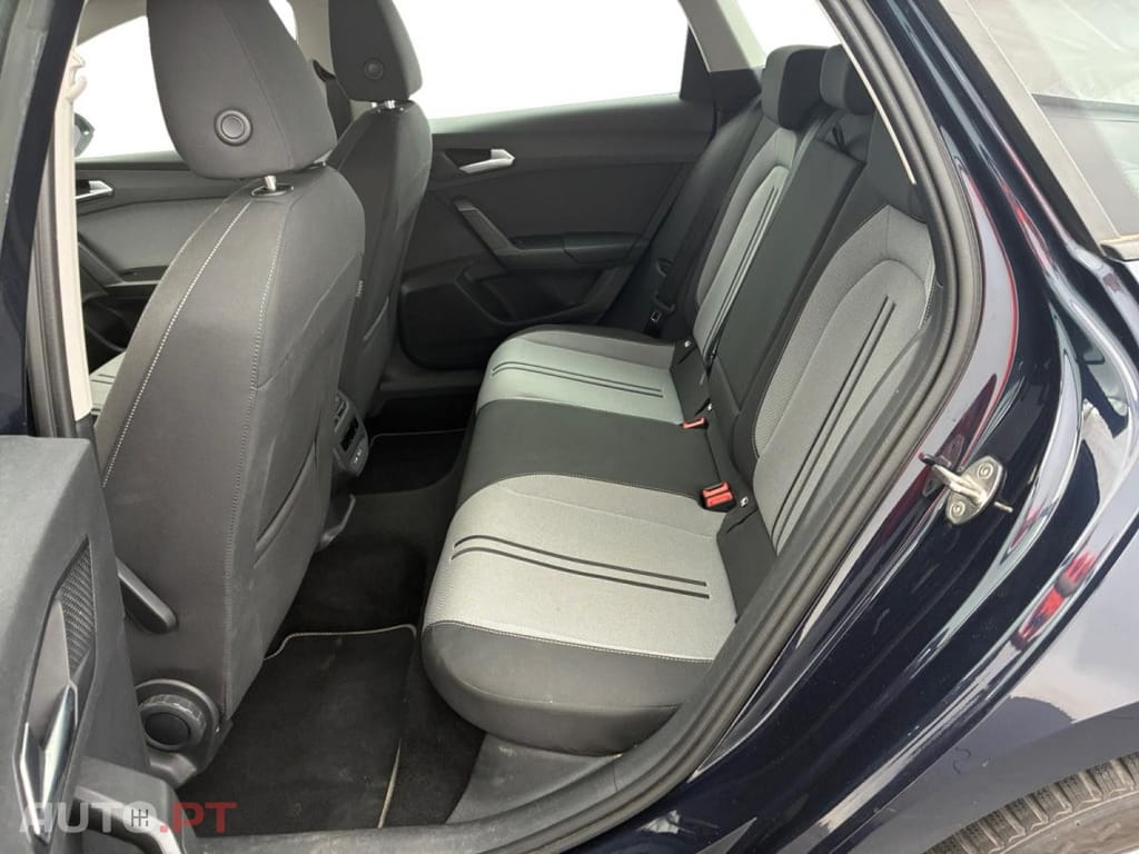 Seat Leon 1.0 eTSI Business DSG7