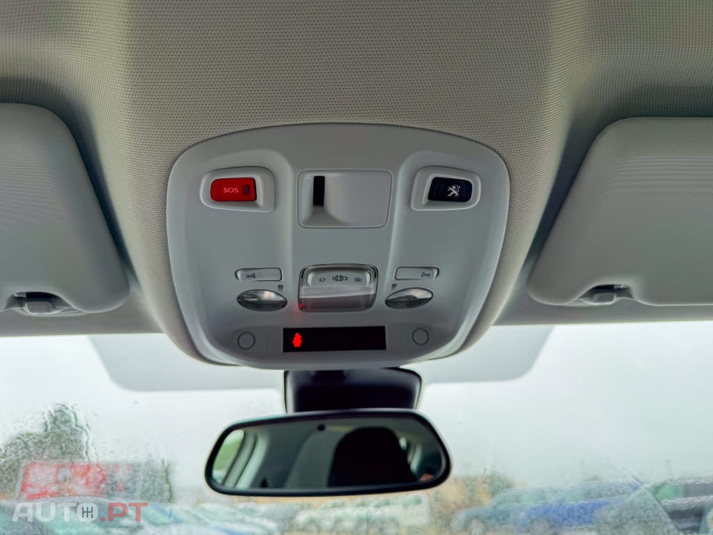 Peugeot 308 1.5 BlueHDi Business Line