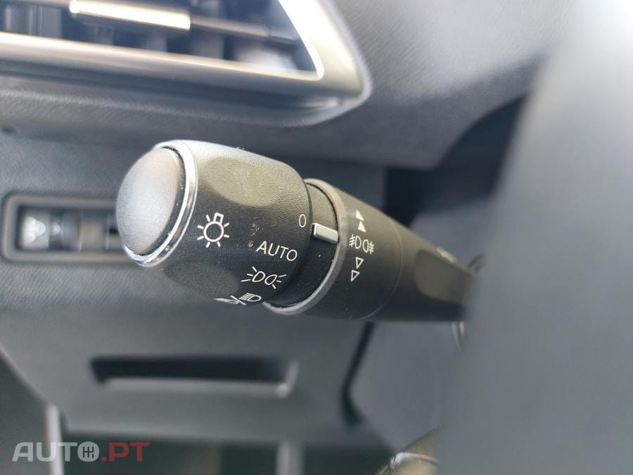 Peugeot 5008 1.5 BlueHDi Allure