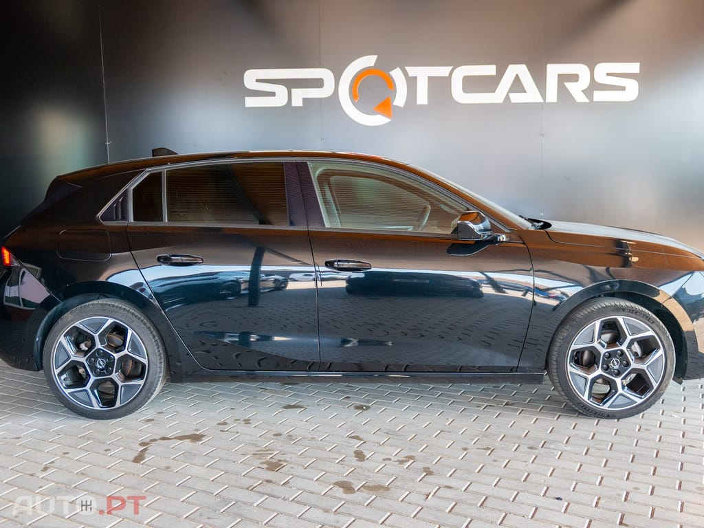 Opel Astra 1.2 T GS Line