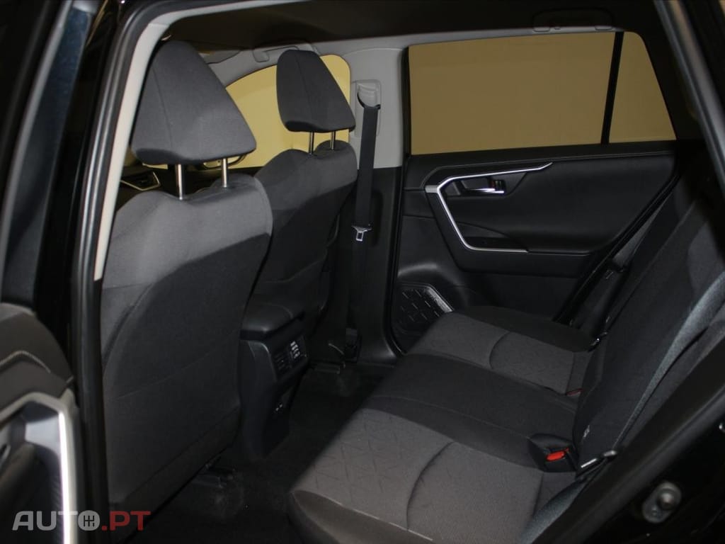 Toyota RAV4 2.5 Hybrid Dynamic Business