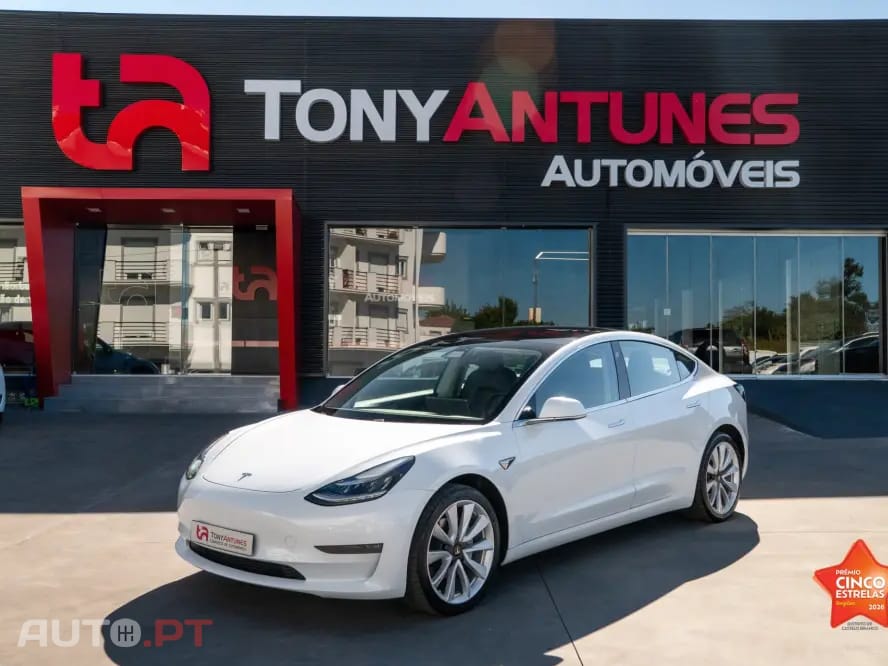 Tesla Model 3 Long-Range Dual Motor AWD