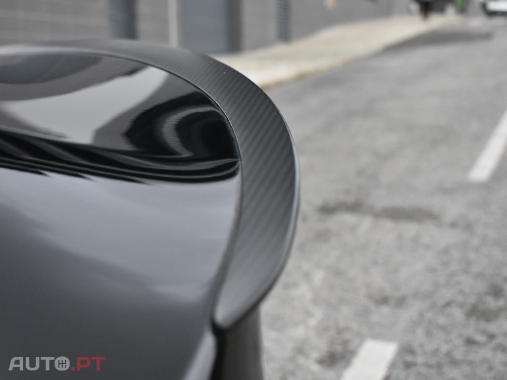 Tesla Model Y Performance Tração Integral