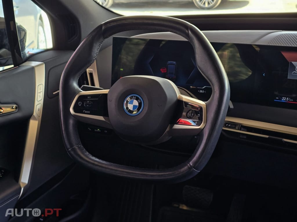 BMW iX xDrive 50