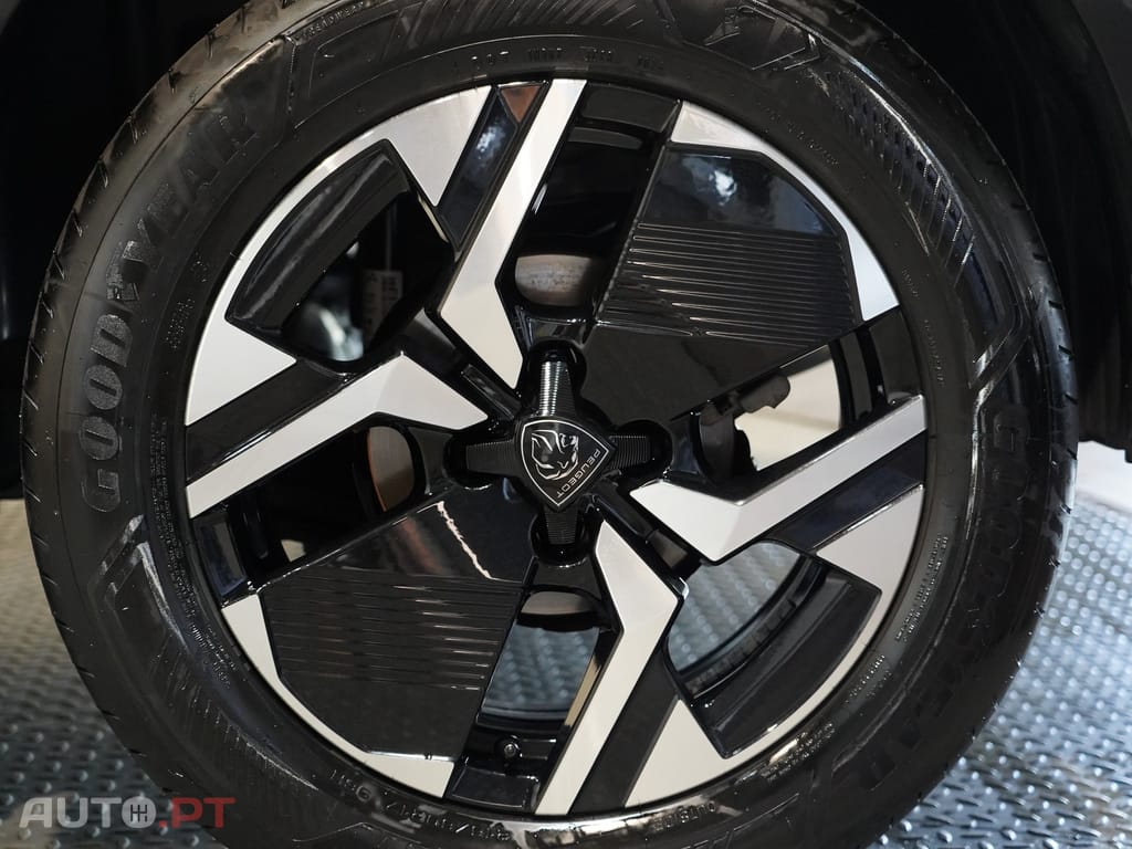 Peugeot 2008 1.2 PureTech Allure