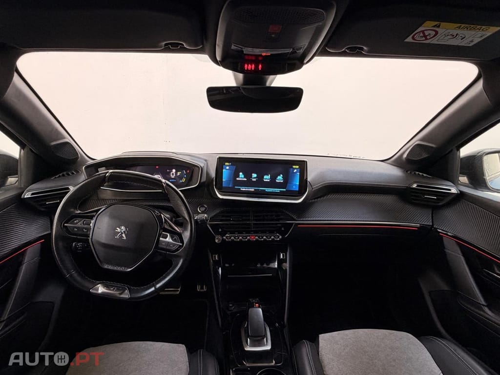 Peugeot E-208 GT