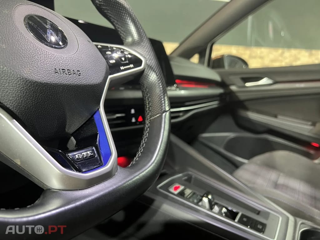 Volkswagen Golf VIII 1.4 GTE Plug-in Hybrid