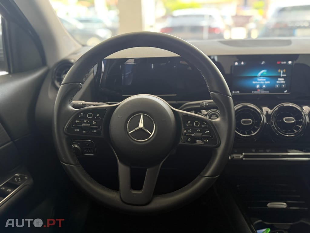 Mercedes-Benz GLA 180 d Style