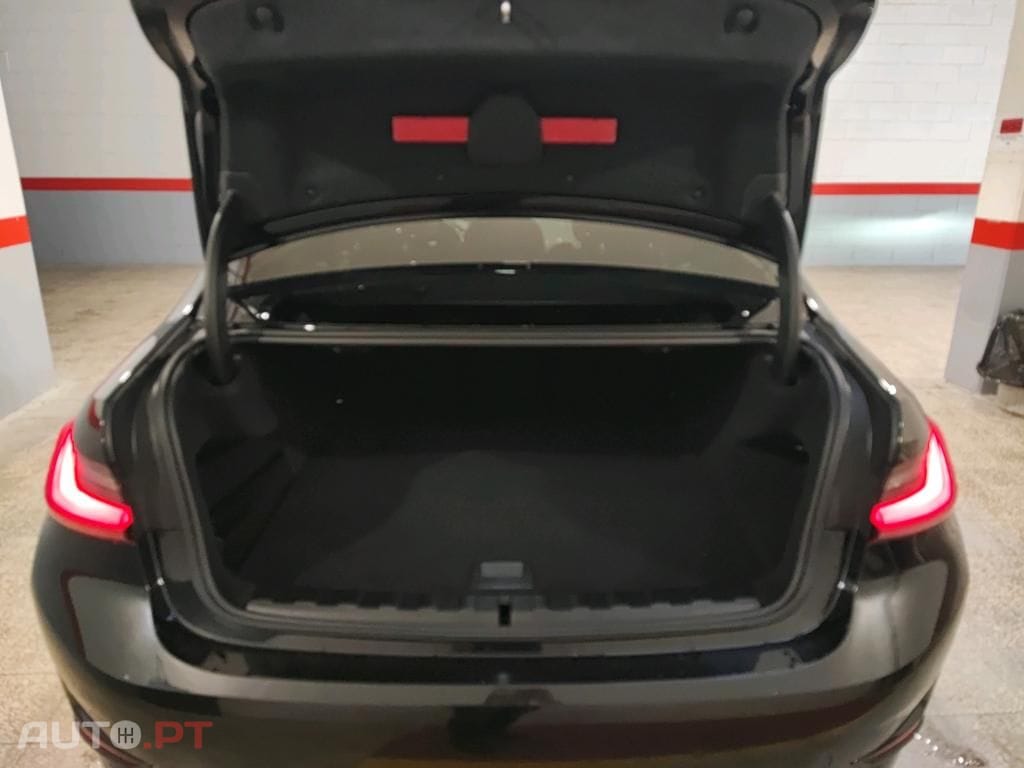 BMW 320 e Corporate Edition Auto