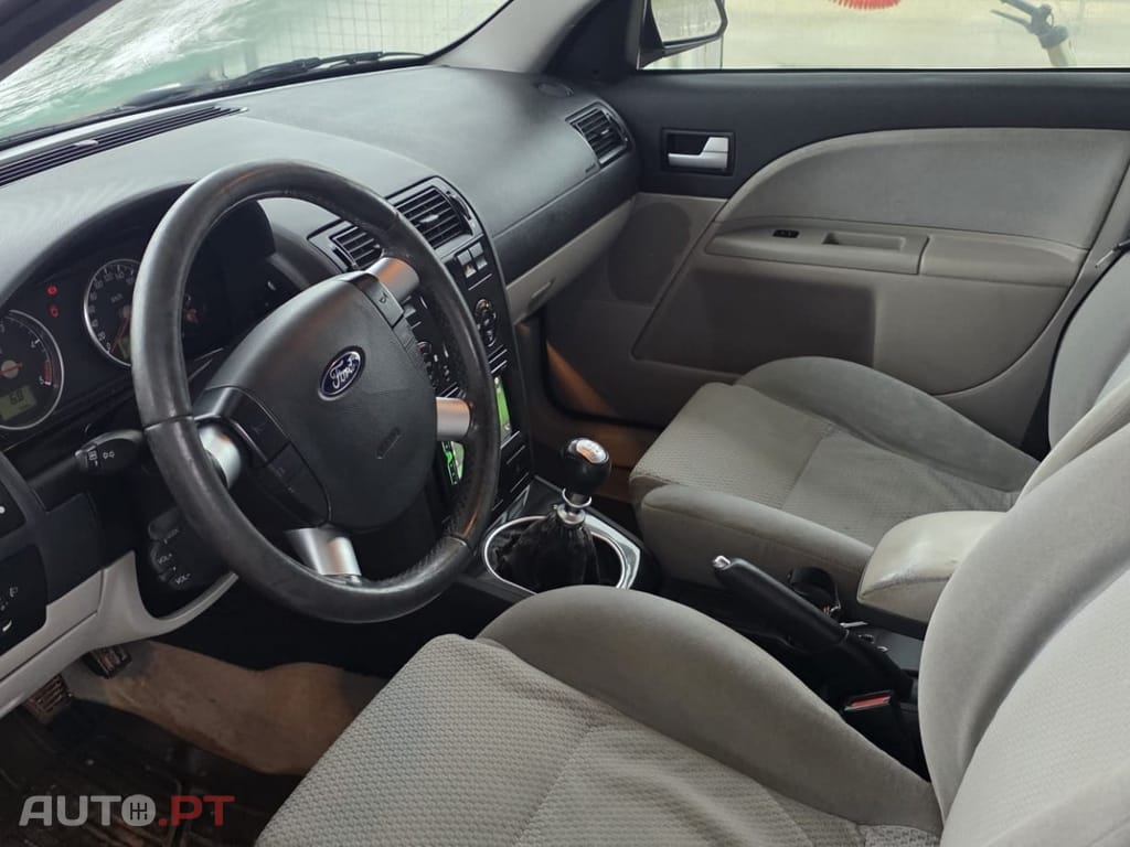 Ford Mondeo SW 2.0 TDCi Ghia Exec D