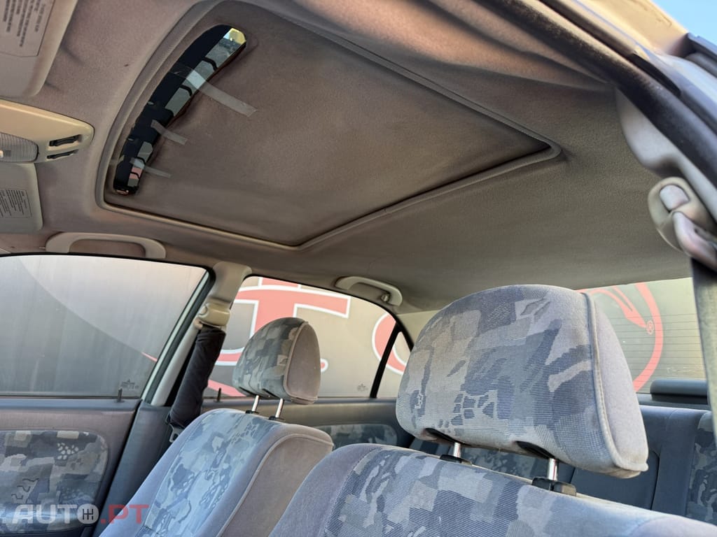 Mitsubishi Carisma Sedan 1.9 TD GLS