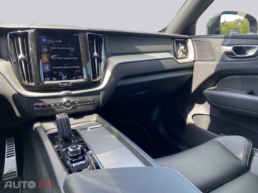 Volvo XC60 T8 AWD  I.V.A DEDUTIVEL