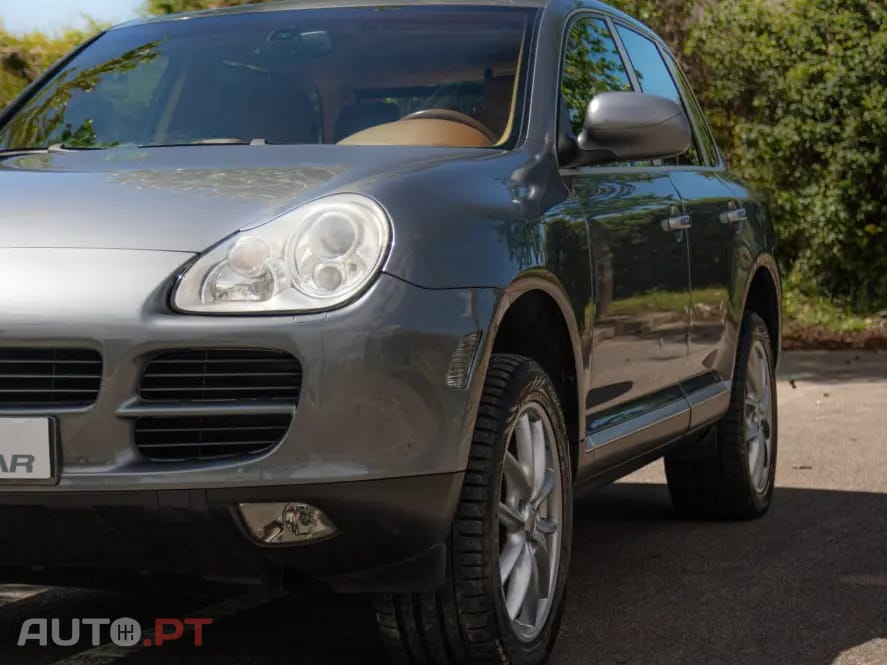 Porsche Cayenne Tiptronic