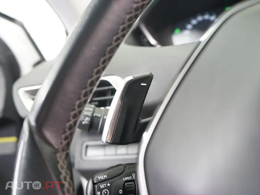Peugeot 3008 1.2 PureTech Allure Pack EAT8
