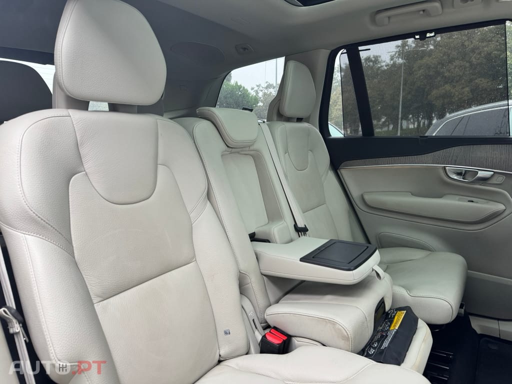 Volvo XC90 2.0 T8 PHEV Plus Bright AWD